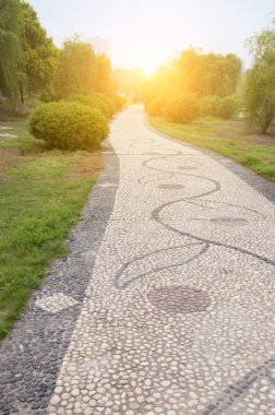 Çakıl yolu parkı