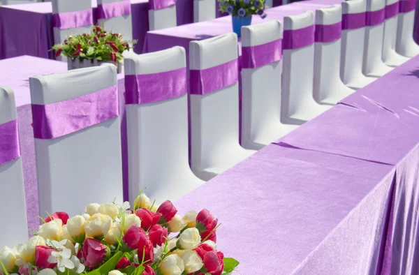 Chaise ruban violet — Photo