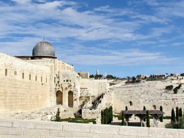 Mezquita de Jerusalén Al-Aqsa y Monte de los Olivos 2012 — Foto de Stock