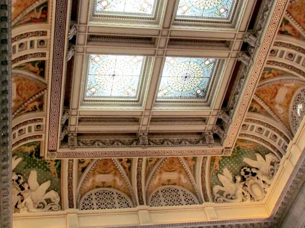 Вашингтонская библиотека Конгресса США Ceiling of Entry Hall 2013 — стоковое фото
