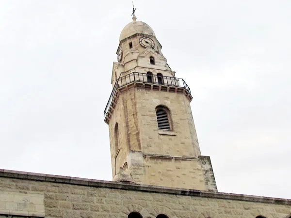 Jerusalem Dormition Abbeytower i molnigt väder 2012 — Stockfoto