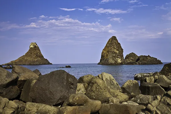 Aci Trezza Rocas del Cíclope — Foto de Stock