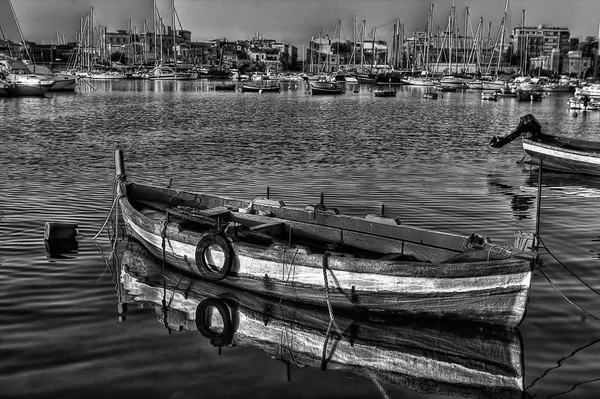 Ortigia Sicily Italy harbor B W — Stock Photo, Image