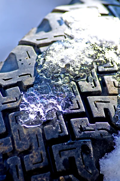Tyre with ice — Stock Photo, Image