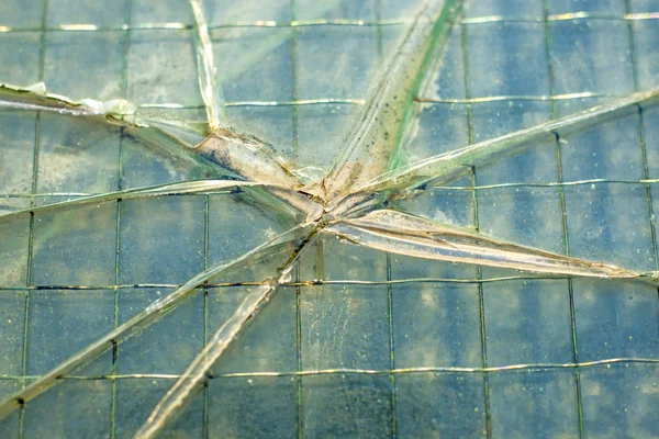 Damaged window — Stock Photo, Image