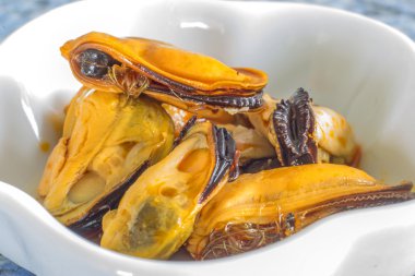 domates soslu soluk kabukları