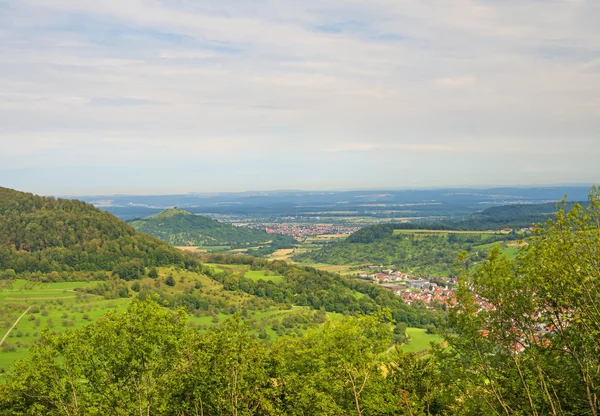 Panorámás kilátás nyílik a német vár Reussenstein — Stock Fotó