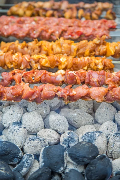 Kebap op een barbecue — Stockfoto