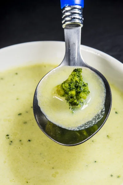 Sopa creme de brócolis — Fotografia de Stock