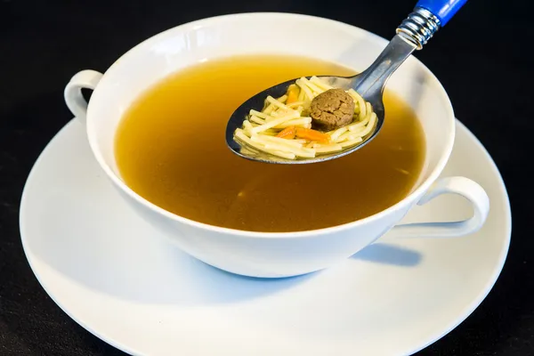 Noddle soup with beef balls — Stock Photo, Image