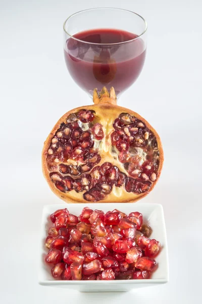 石榴、 果实、 种子和果汁 — 图库照片