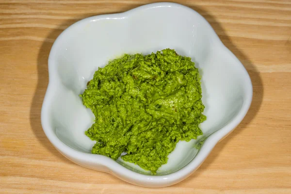 Pesto de ajo silvestre —  Fotos de Stock