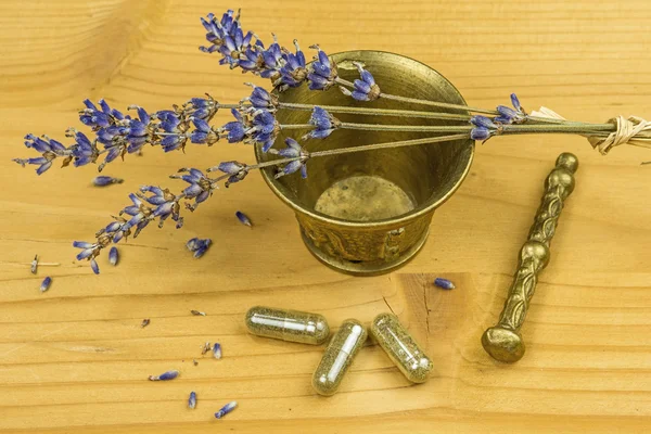 Lavendel mit Mörtel — Stockfoto