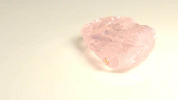 Rose Quartz Turn Table — Stockvideo