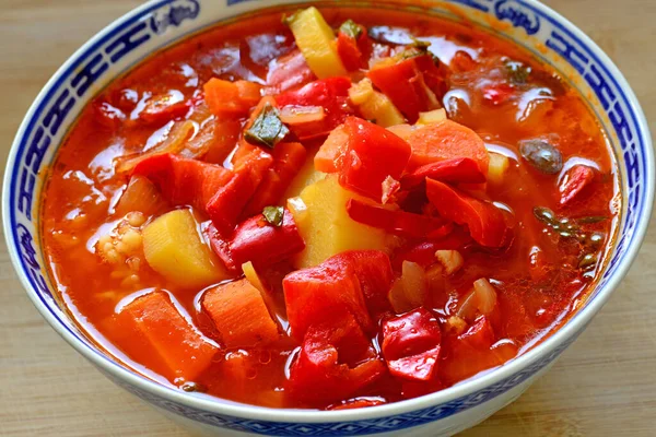 Kinesisk Soppa Med Paprika Och Potatis — Stockfoto