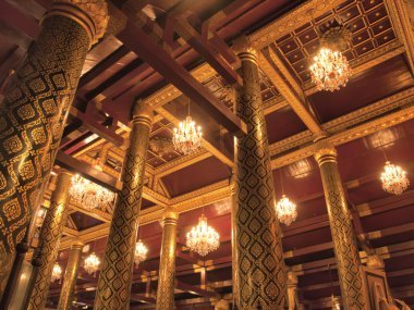 Tay tarzında iç. Tungsten lamba ile.