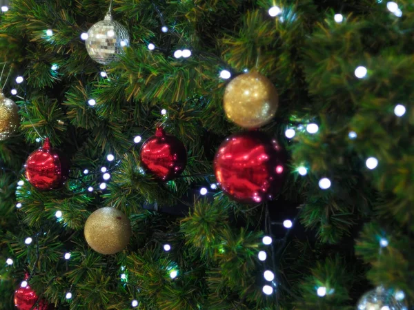 Noel tatili geçmişi. Mutlu Noeller ve mutlu yıllar.. 