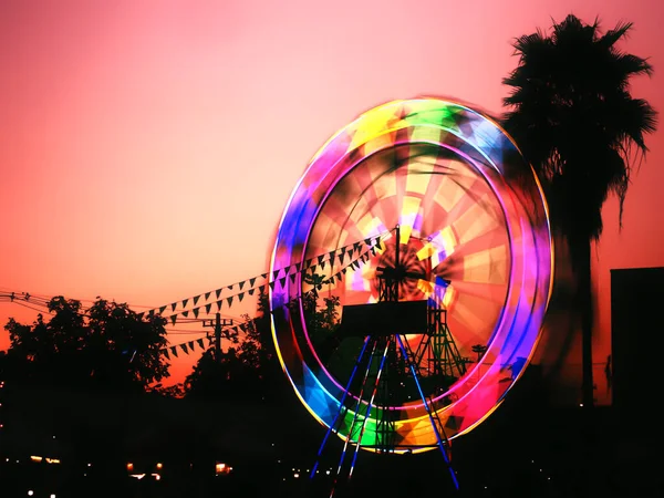 Funfair Bakgrund Solnedgång Utsikt Över Pariserhjulet Thailand Pariserhjul Gammal Stil — Stockfoto