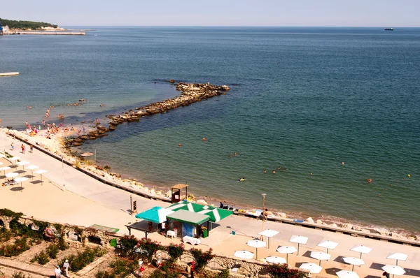 Vista de la playa de Balchik en Bulgaria desde el Palacio de la Reina RumanaMaria . — Foto de Stock