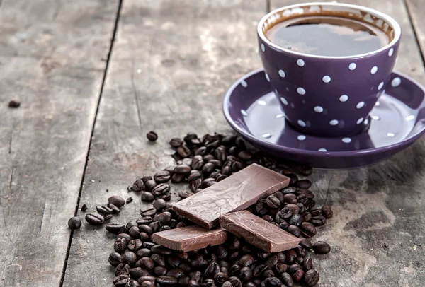 Kaffee und Schokolade — Stockfoto