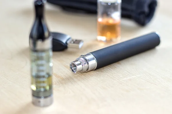 depositphotos_18971721-stock-photo-electronic-cigarette.jpg