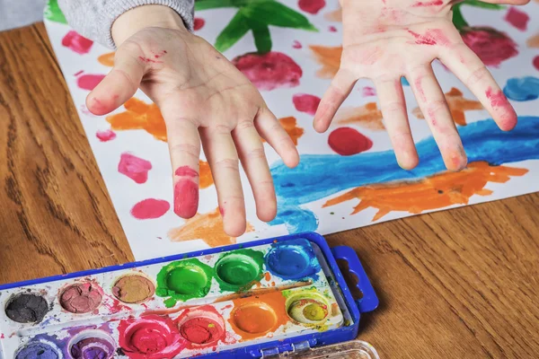 Çocuk el boyama — Stok fotoğraf