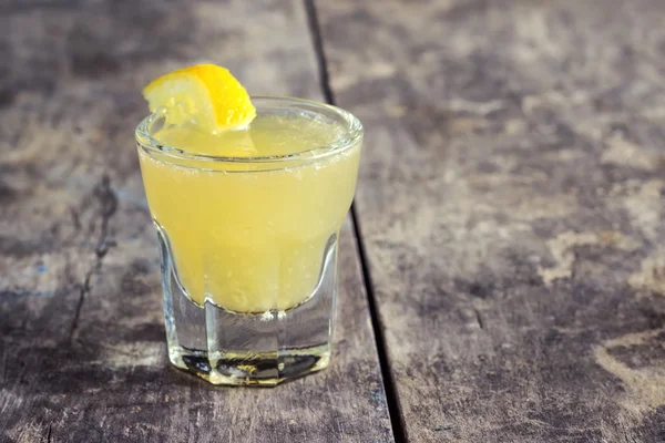 Limoncello Liquore al limone — Foto Stock