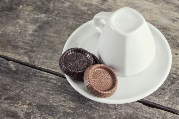 Koffiekopje en chocolade — Stockfoto