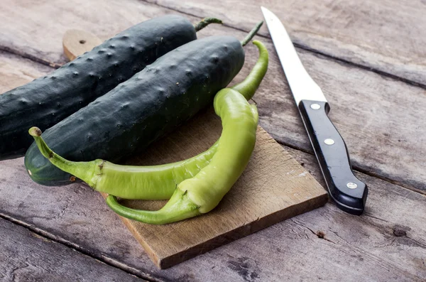 Pepino y chiles — Foto de Stock