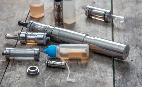 Advanced vaping device — Stock Photo, Image