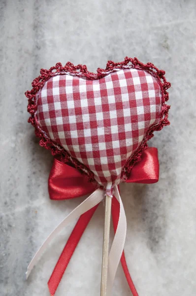 Forma de coração de malha artesanal — Fotografia de Stock