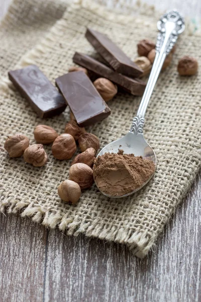 Cocoa and nuts — Stock Photo, Image