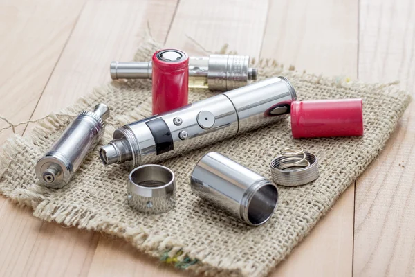 Speciális vaping eszközök, e-cigaretta — Stock Fotó