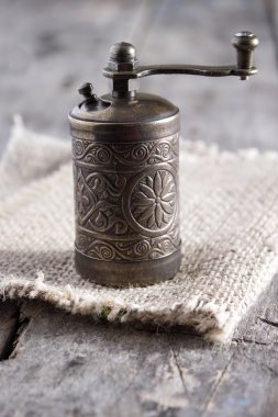 eski karabiber değirmeni fabrikası