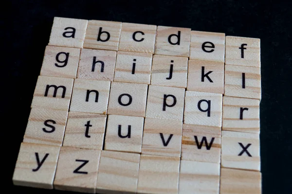 Lettres Alphabétiques Sur Des Morceaux Scrabble Bois Gros Plan Photos De Stock Libres De Droits