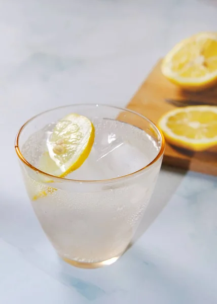 Gin Fizz Cocktail Knife Lemon Close — Foto Stock