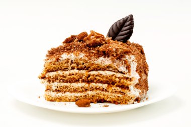 izole lezzetli çikolatalı kek parçası