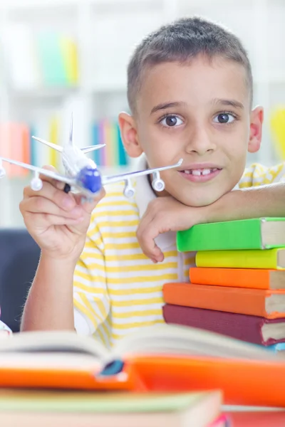 Young little boy wants to be a pilot — Stock Photo, Image