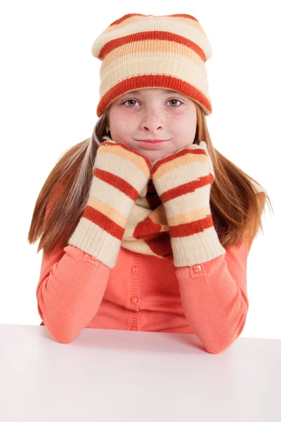 Sorridente ragazza in abiti invernali — Foto Stock