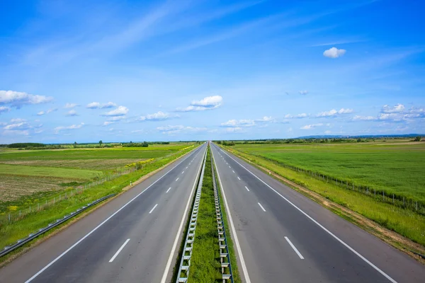 Zomer asfaltweg — Stockfoto