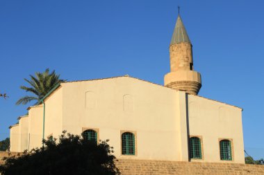 Bayraktar Camii