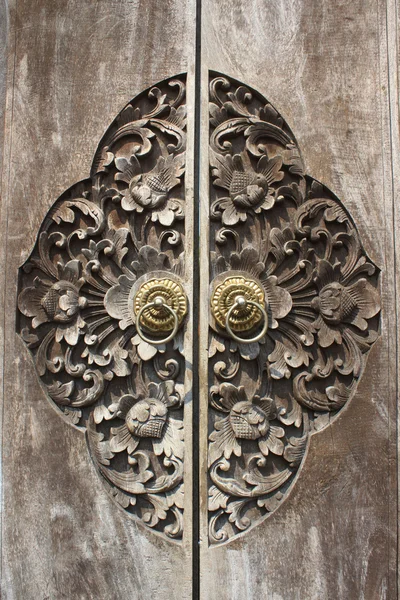 eski ahşap kapı