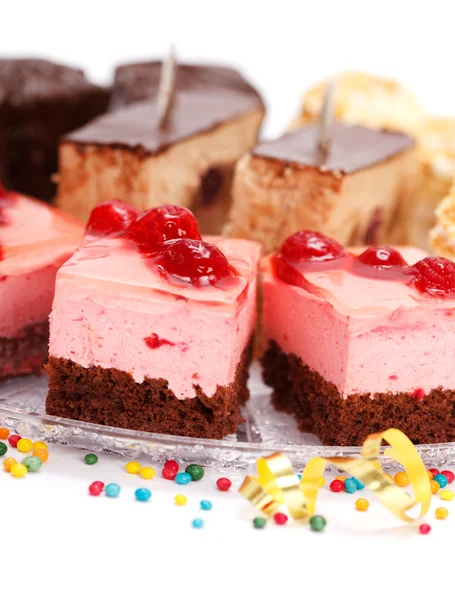 Nahaufnahme von verschiedenen cremigen Kuchen — Stockfoto