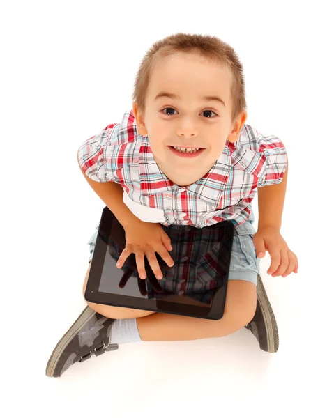 Menino brincando no tablet pc — Fotografia de Stock