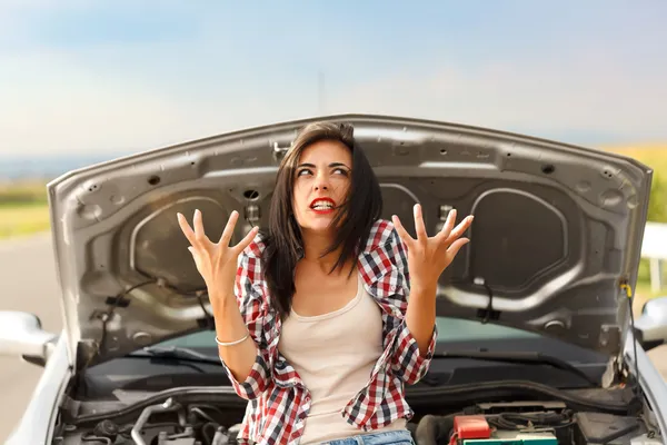 Madness due to broken car — Stock Photo, Image