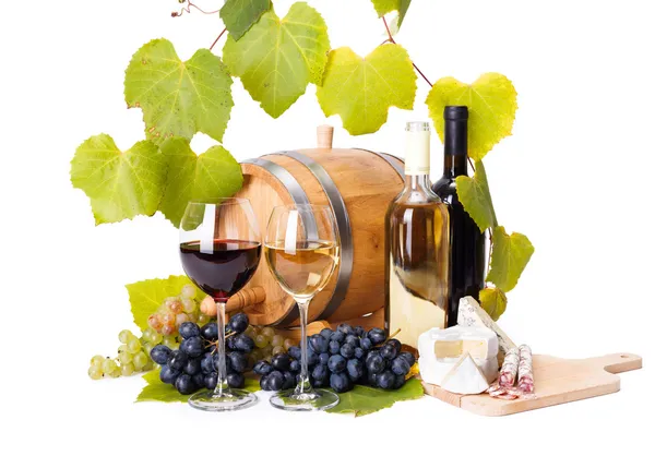 Rött och vitt vin i glasen — Stockfoto