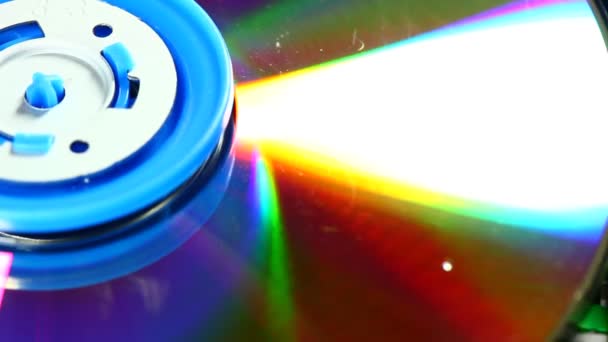 Lettura di CD laser — Video Stock