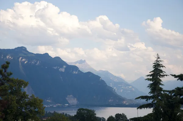 Un hermoso paisaje suizo —  Fotos de Stock