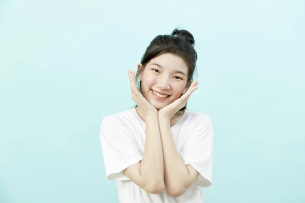 Beautiful Young Asian Woman Portrait Studio Shot Isolated Blue Background — 스톡 사진