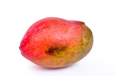 Beyaz arka planda mango. Mango meyvesi yalıtımı. Beyaz arkaplanda manyetik kenar görünümü.